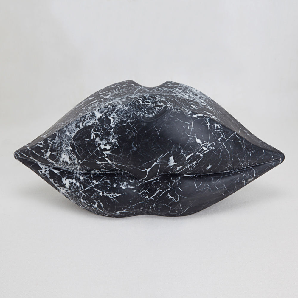乐竞体育-乐竞体育·(中国)官方网站 - 附件|饰品|办公家具|乐竞体育-乐竞体育·(中国)官方网站家具|经典之吻