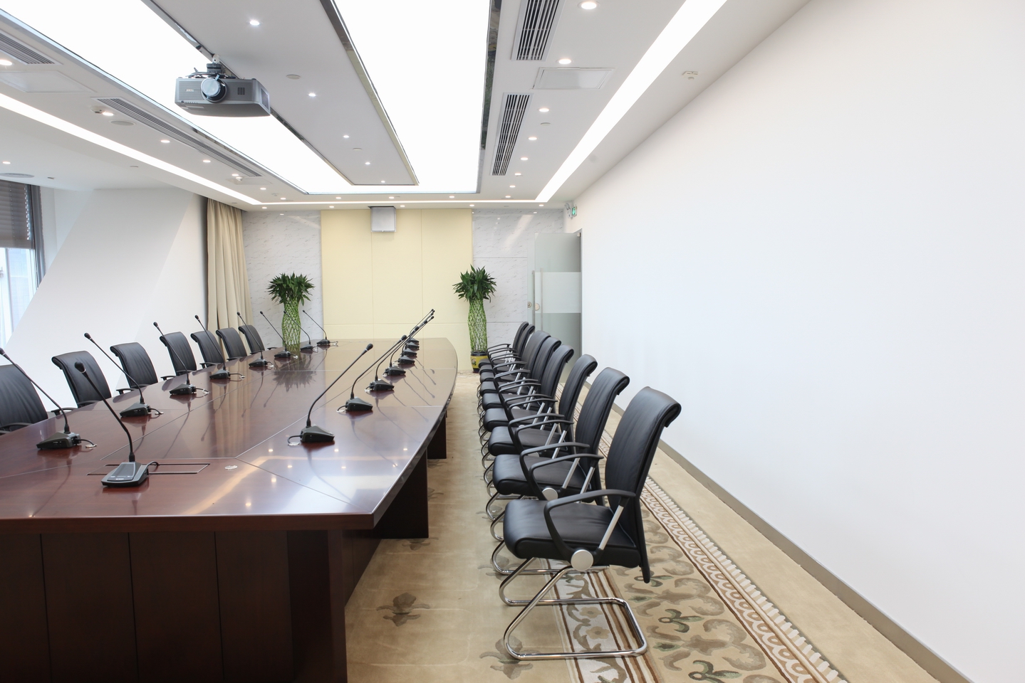 会议台|实木会议台|办公家具|乐竞体育-乐竞体育·(中国)官方网站家具|会议台